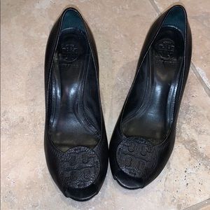Black leather Tory Burch wedges